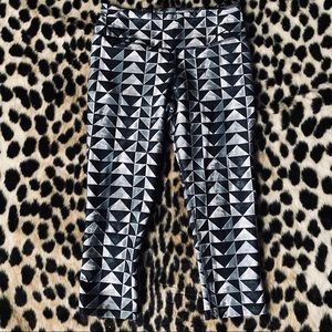 Nike dri-fit cropped workout leggings